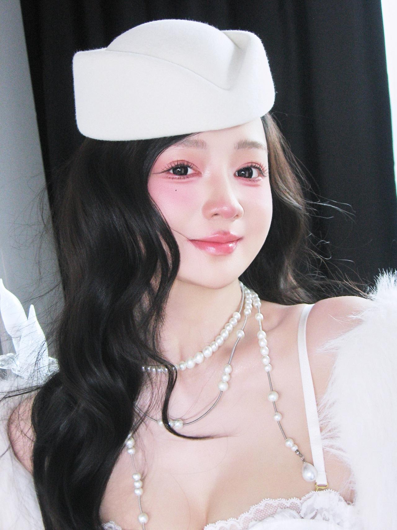 太韩了
深圳摄影师韩系妆容 人像约拍室内人像摄影