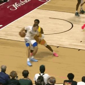 弗拉格低位没顶动太子，被太子抢断nba ​​​