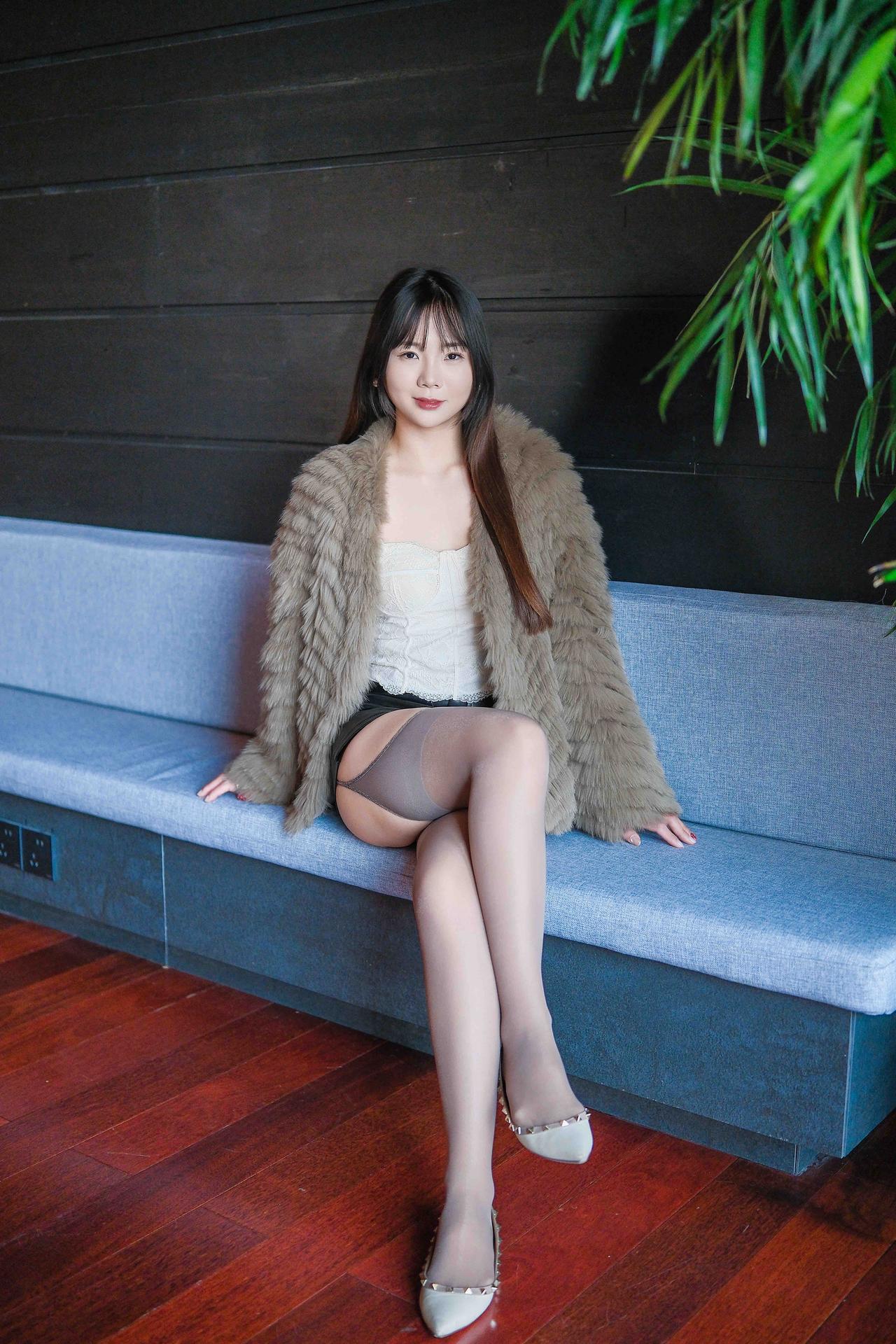 大长腿谁不爱呢

模特