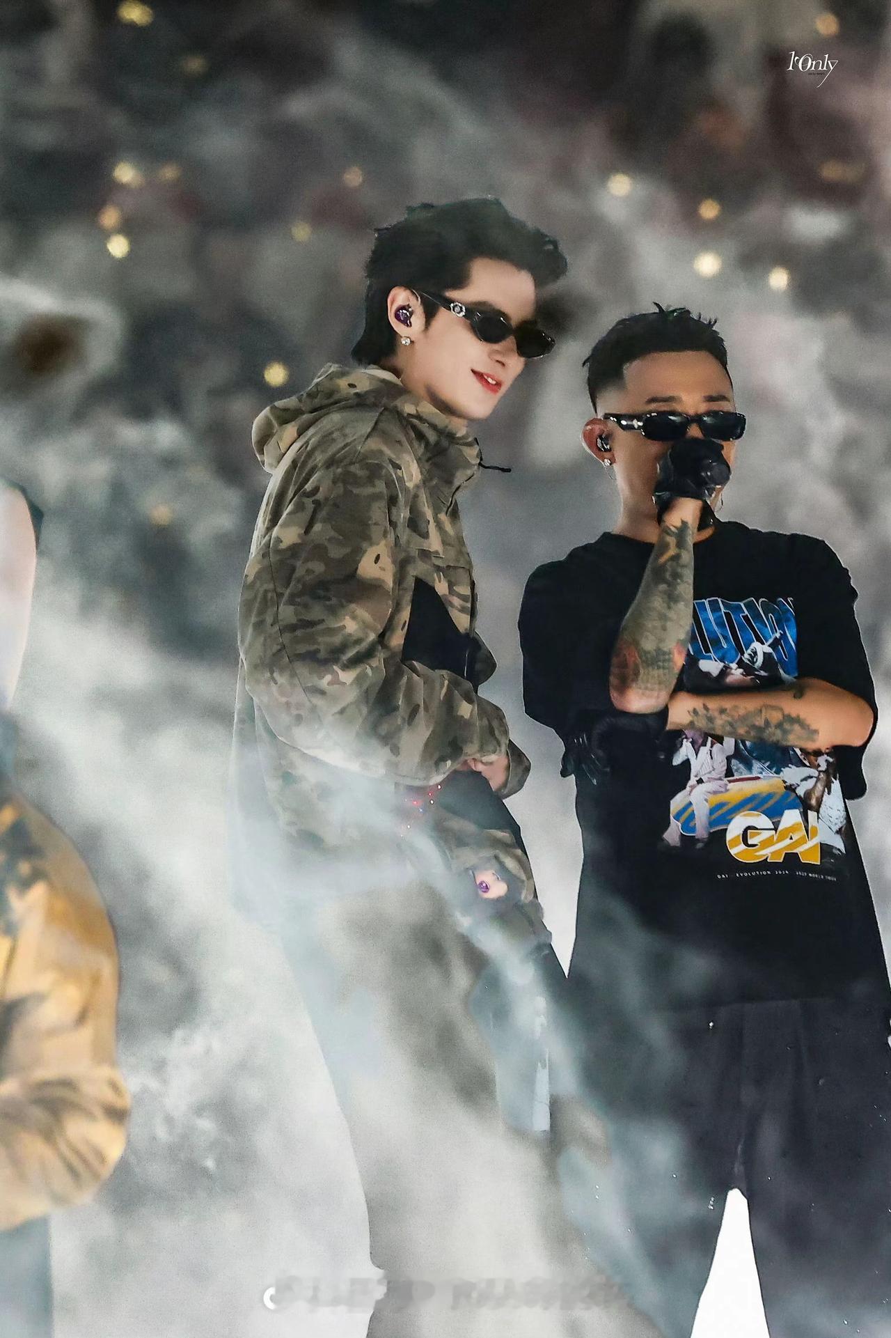 王鹤棣，5万人见证，风华绝代。