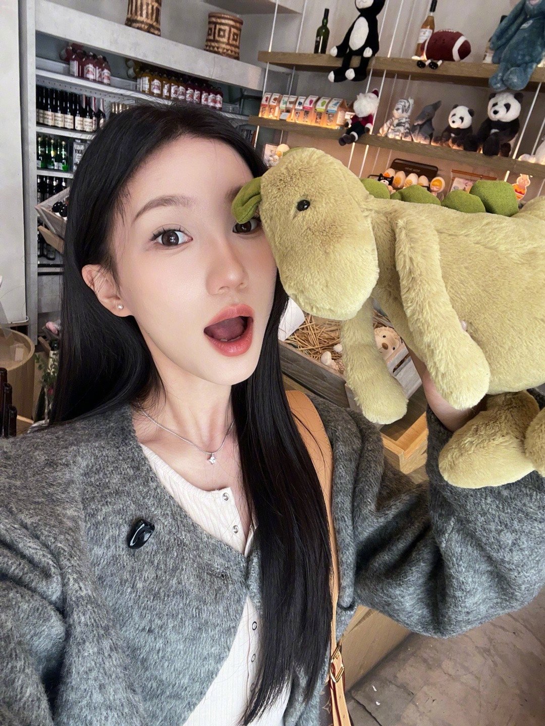 ootd｜质感灰白🤍新鲜的春日穿搭分享快收下叭~#春日cityhappy计划#