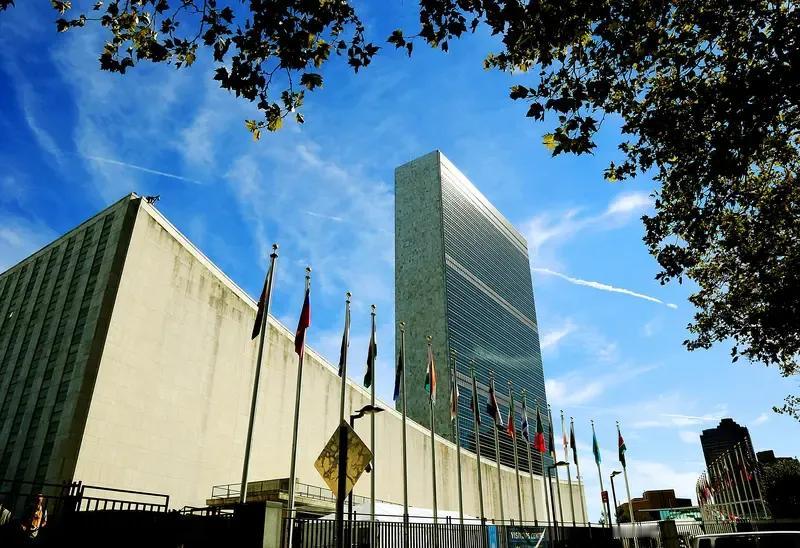 谁敢制裁美国呢？它拖欠会费可不是一天两天的事了。美国这般霸凌无赖，而联合国总部又