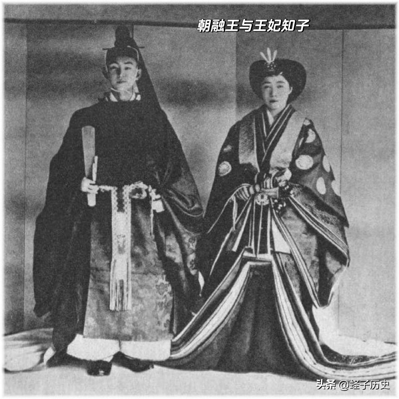 久迩宫五姐妹||

也就是昭和皇后良子的五个侄女。良子的大哥朝融王与王妃知子有三