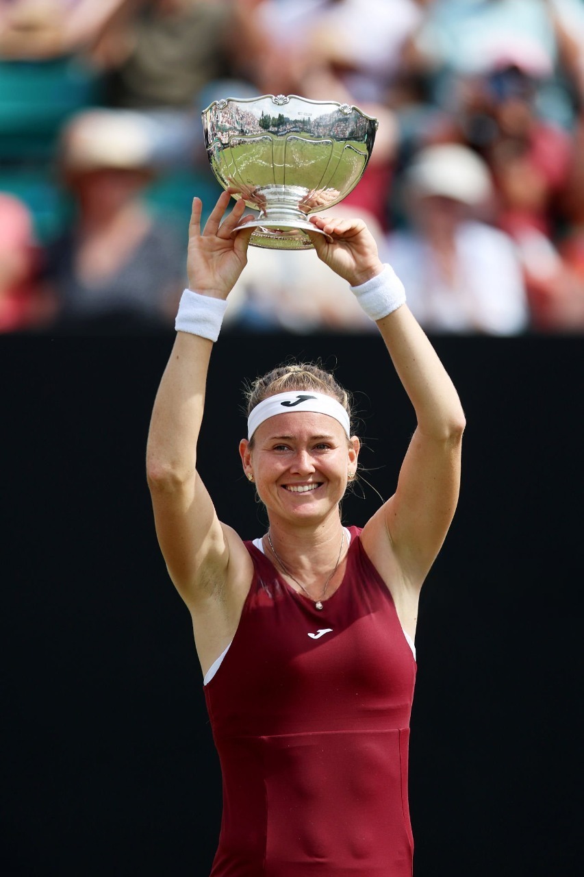 WTA250诺丁汉站决出女单冠军，4号种子布兹科娃以7-6（5）/4-6/6-2