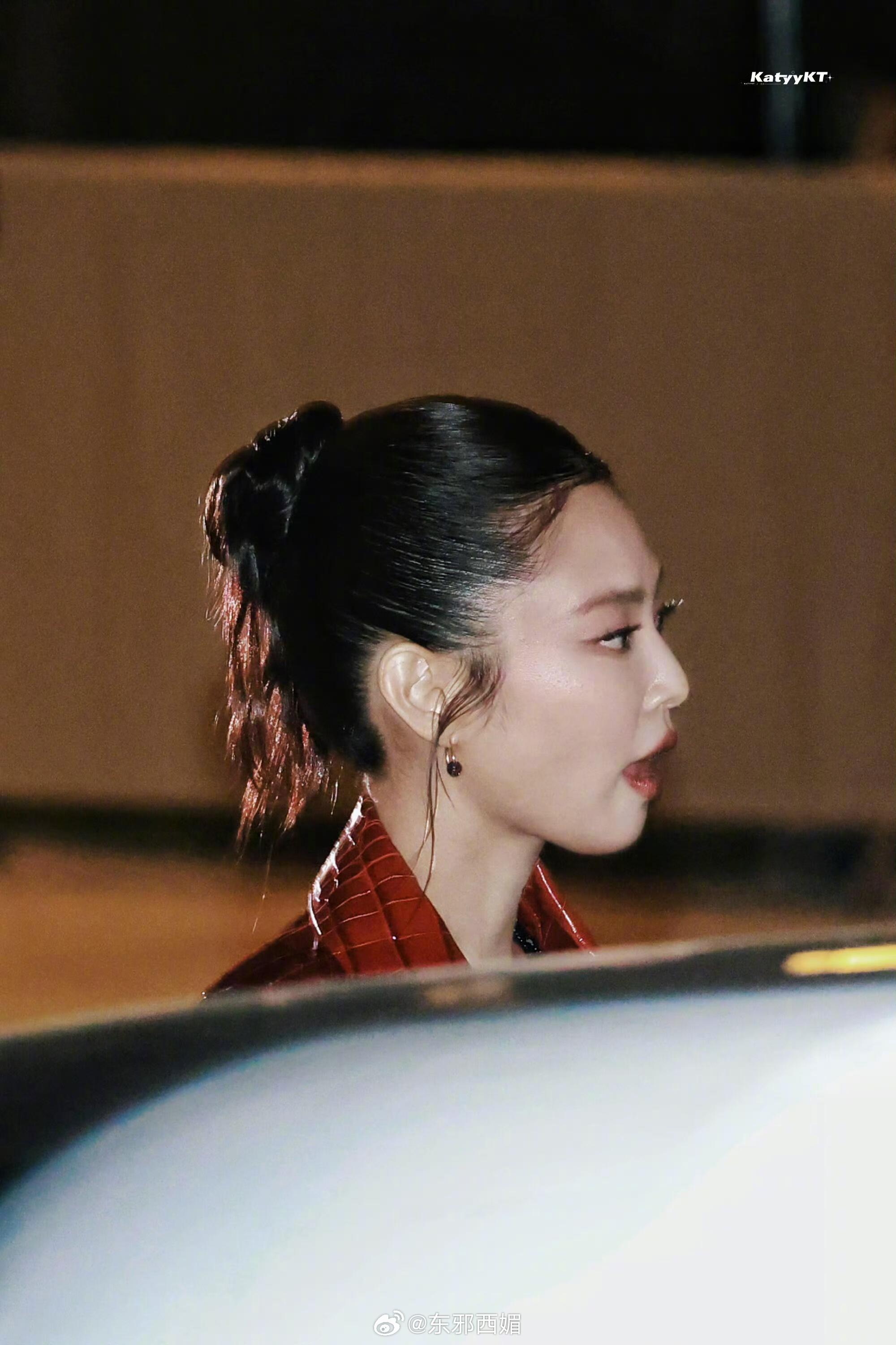Jennie完美到挑不出缺点的一颗头…… 