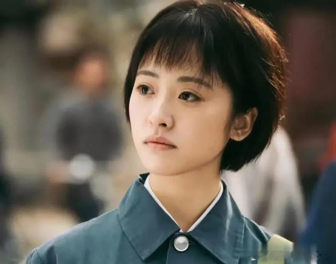 沈月适合年代戏看完《六姊妹》才明白网友为什么这么说，沈月自带质朴柔和的邻家气质，