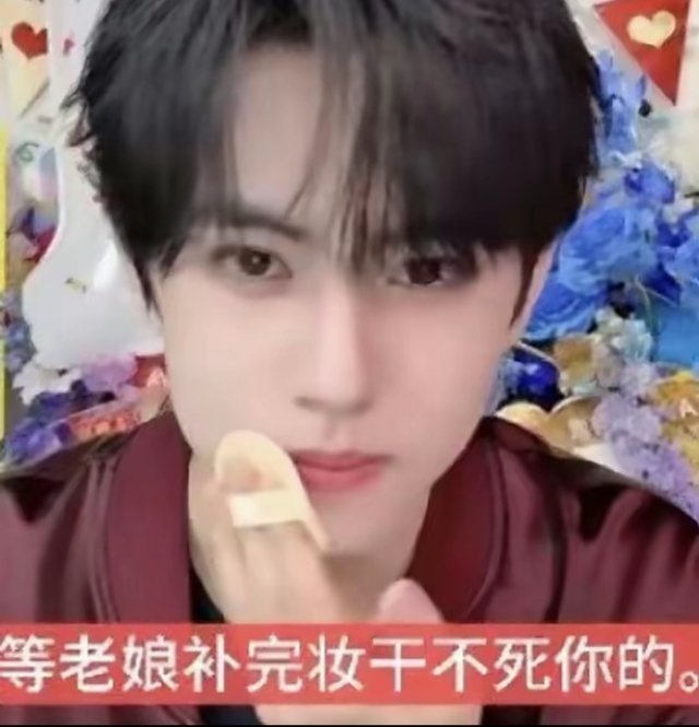 理发师出来互砍 我的刘海被剪毁了 