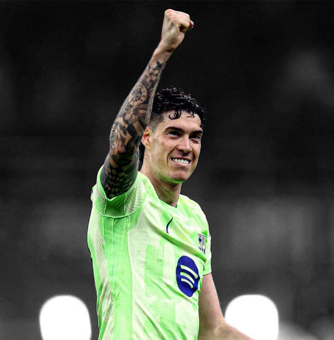 世体：巴斯托尼急着赶来，这位意大利人梦想着穿上巴塞罗那球衣。 据信，巴塞罗那越早