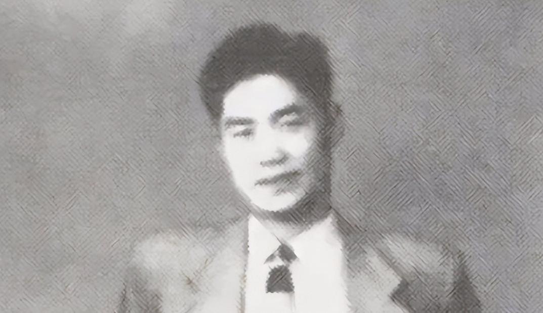 1946年，地下党员吴群敢前往指定地点接头，突然发现对方是国军中将，大惊之下脱口