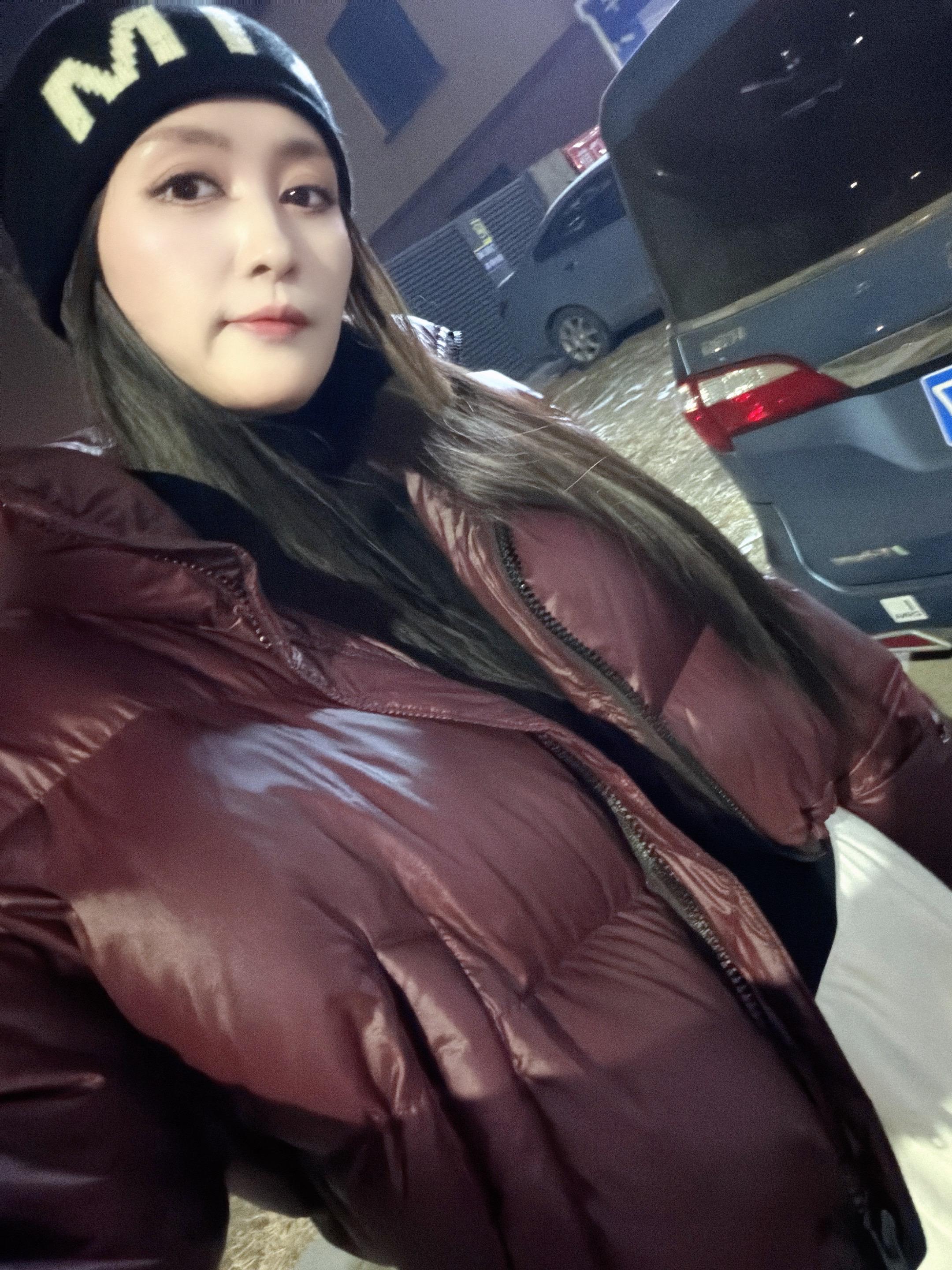 幸福就是我说想你 你说下楼🤣