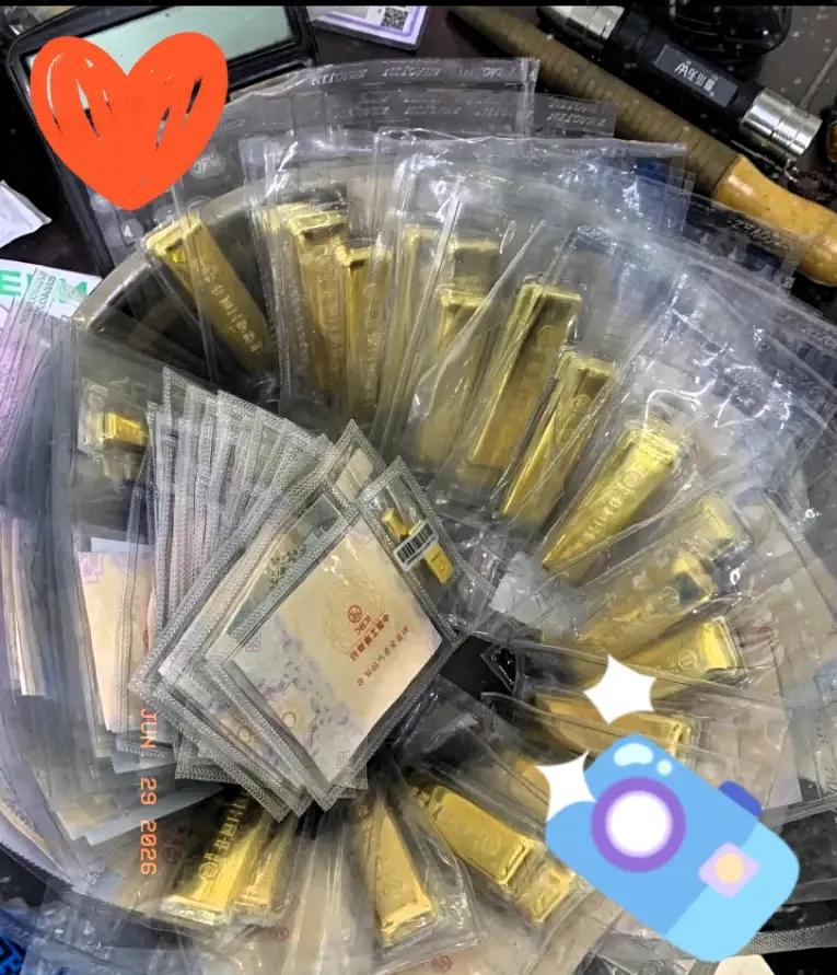 手里有黄金的人，

今天估计脸都要笑开了花了吧，

今天龙国又双叕发布了两个利好