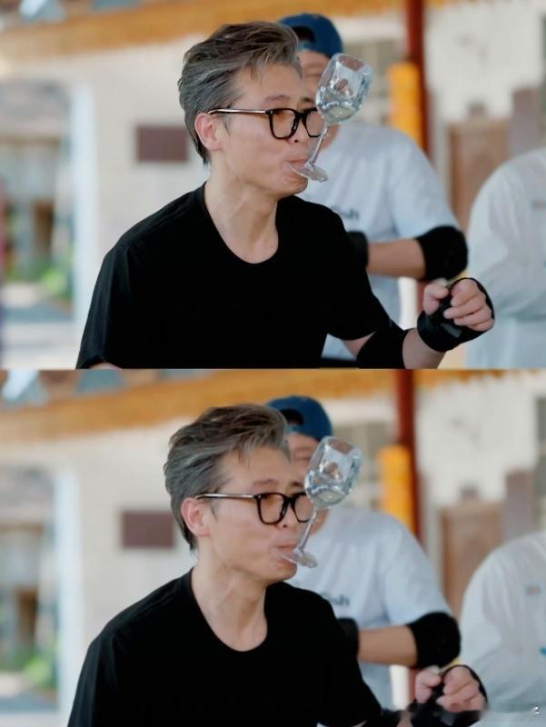 马頔为了装修李乃文为了什么哈哈哈哈哈 马頔是为了装修，邓超是为了玩，陈赫是为了吃