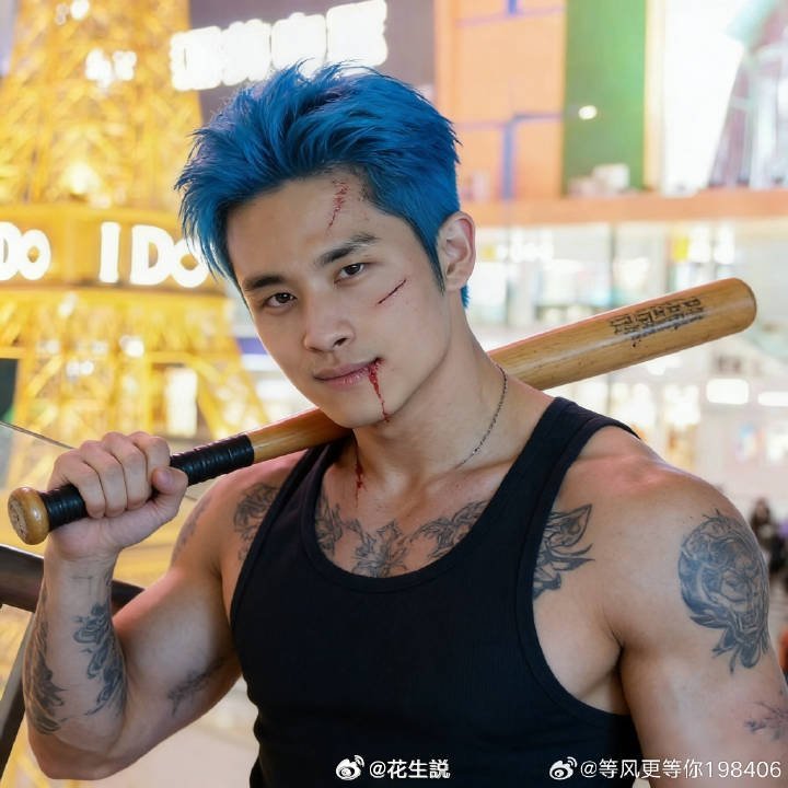 昨天梦到回到高三，换了新的班主任他刚来，就把我藏在鞋里的手机给没收了怎么说也不还