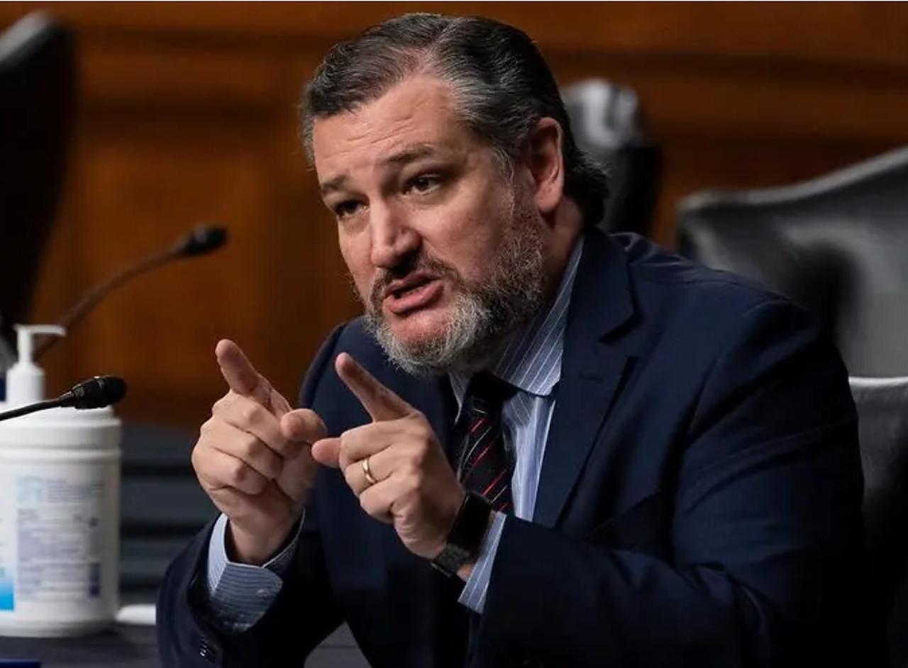 美国共和党籍参议员泰德·克鲁兹日前发文说：“中国是未来100年对美国最大的地缘政