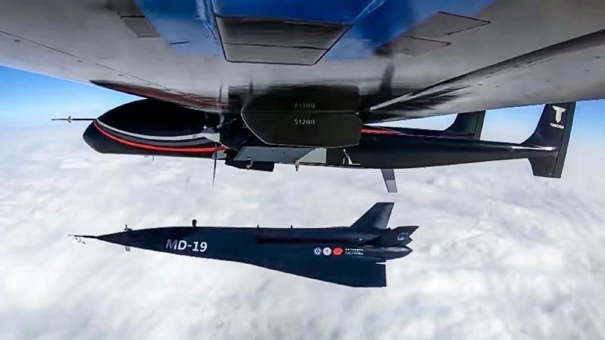 提到高超音速武器，大众熟知的是东风-17这类高空“打水漂”装备，中国在该领域早已