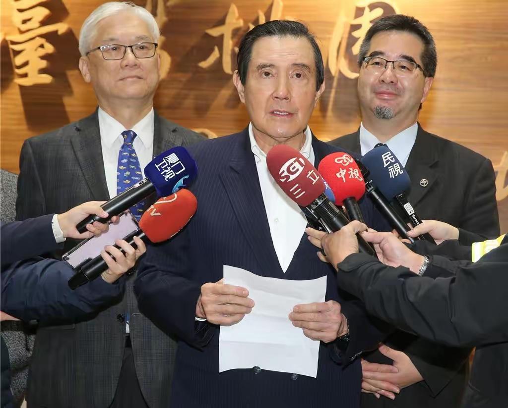 有个问题：金溥聪走了，戴遐龄代理理事长咋弄？
难得马英九一世英名啊！马英九