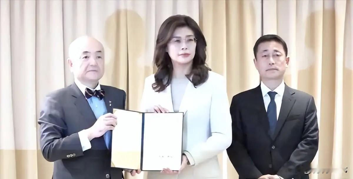拉国民党、压民进党？日本熊本县发生地震后，民进党和国民党的头面人物纷纷主动捐款。