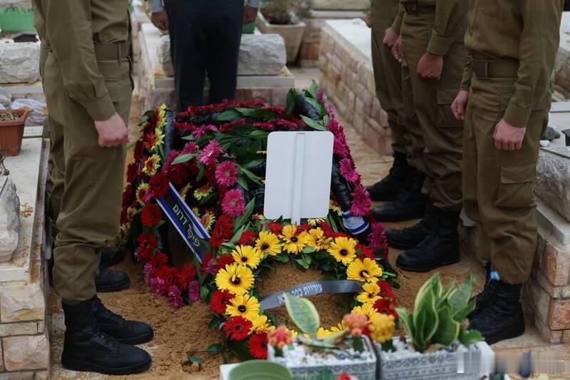 【哈马斯归还“发现物” 以色列：非下落不明人质遗体】海外新鲜事以哈冲突 哈马斯2