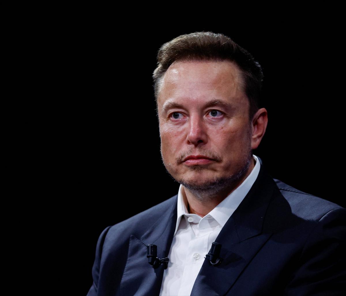 拆开特斯拉，全是中文零件！扒开星链卫星，太阳能板来自中国！马斯克的秘密调查彻底撕