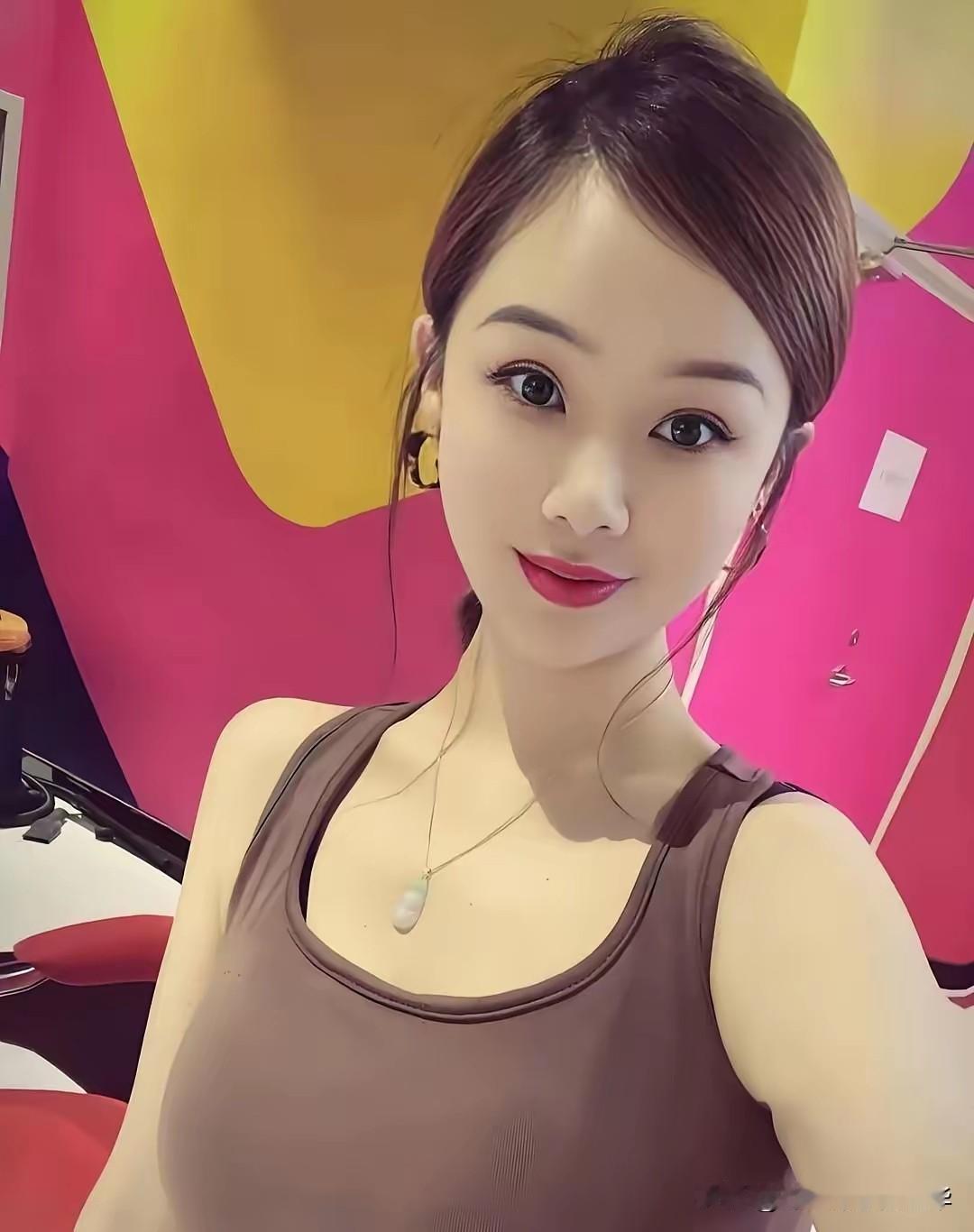 这女人身材挺好的，也不知道现在芳龄多大？