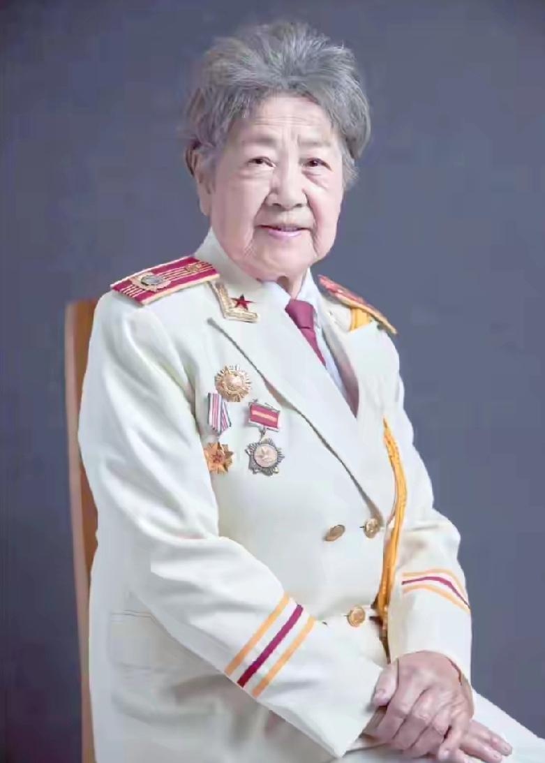 陶玉玲老师，一路走好。
去年下半年，还在南京看到你参加电影艺术周。南京长江大桥下