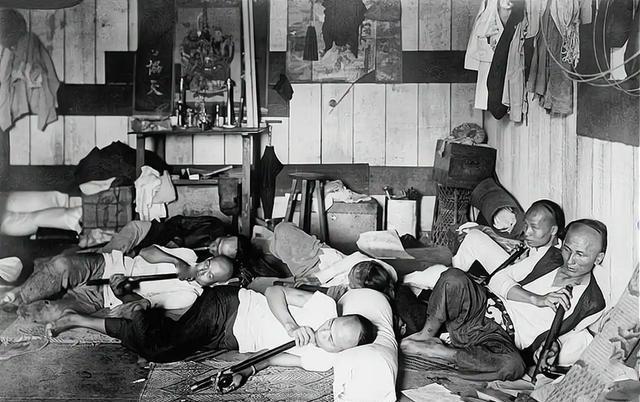 日本那么小一个国家，为什么敢起灭亡中国的念头？

在最近的一些国际局势中，日益加