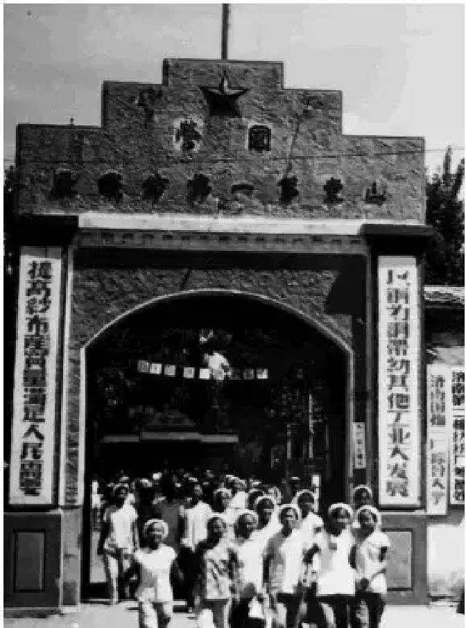 济南小清河边那座老纱厂，从1919年鲁丰纱厂机器第一次转动开始，就成了山东纺织业