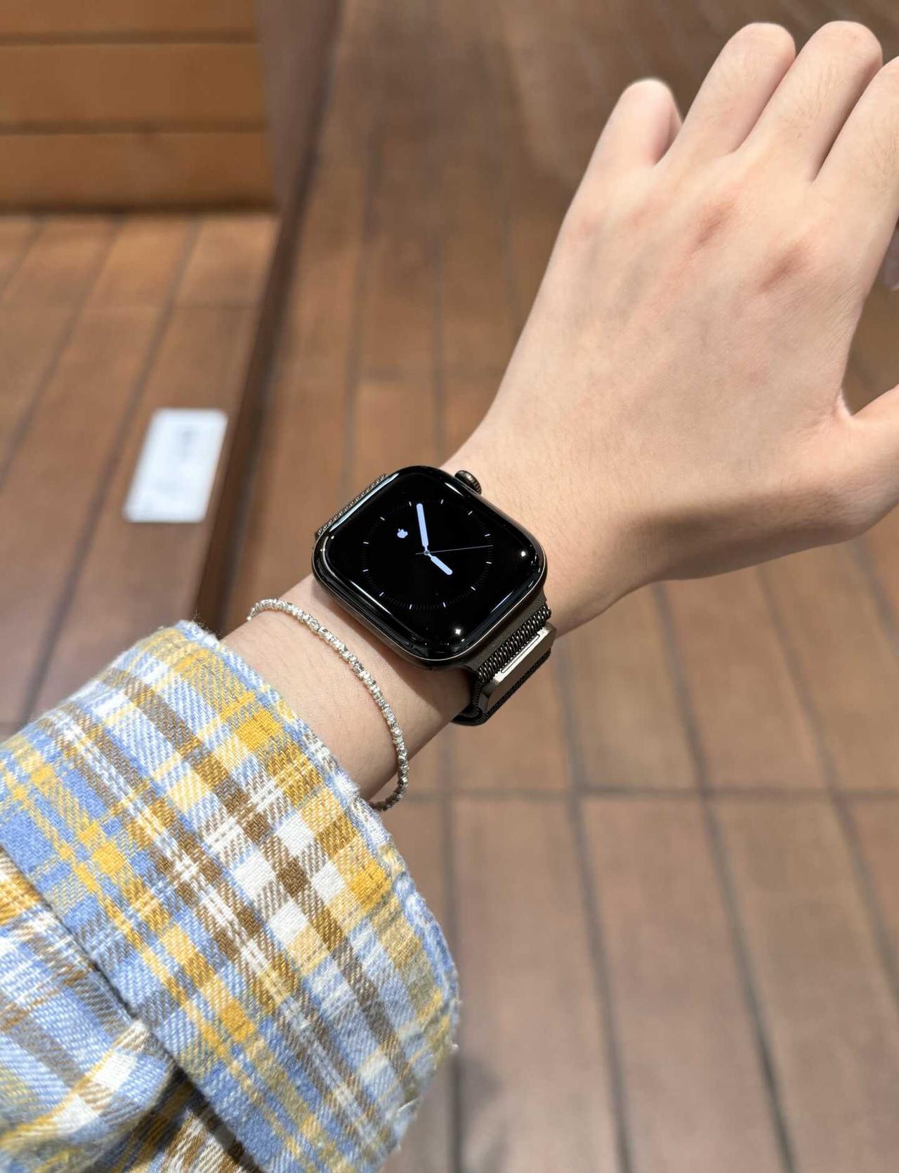 iwatchs12…早秋古铜色好治愈～
iwatchs12+古铜色米兰⌚️
抓住