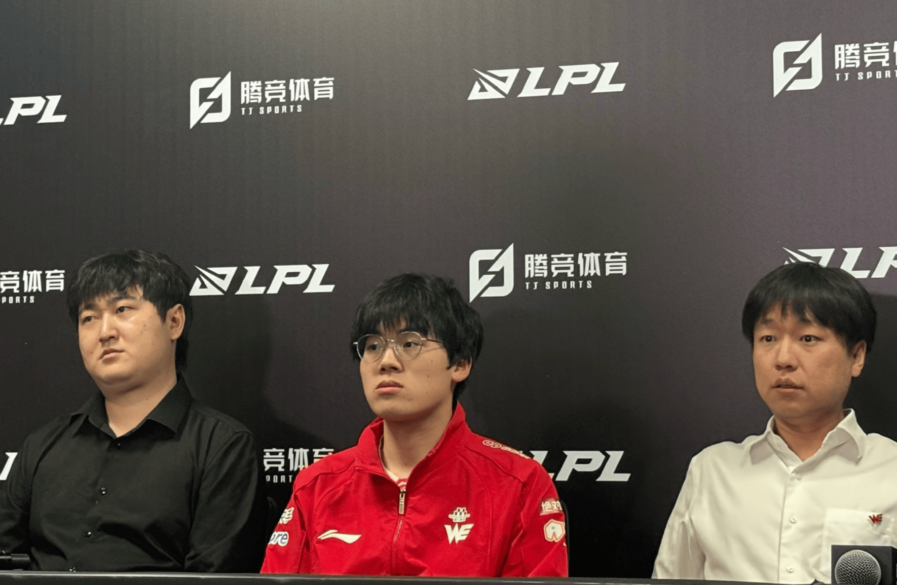 Erha：下路现在配合还算默契，但沟通方面还需加强