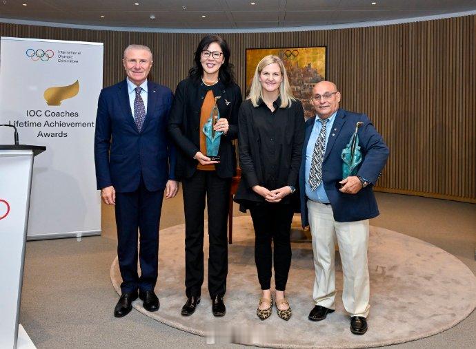 据国际奥委会官方消息，中国女排传奇 获得国际奥委会颁发的教练终身成就奖。“获得这