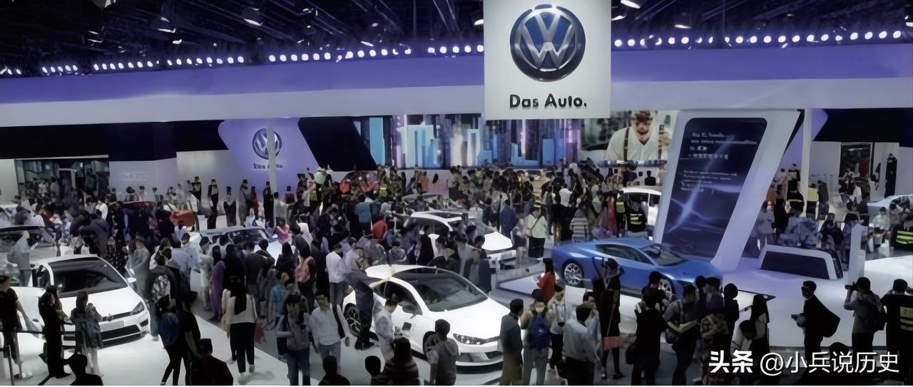 大众创新设计彰显年轻活力
第十六届上海车展已于4月20日正式拉开帷幕，大众汽车品