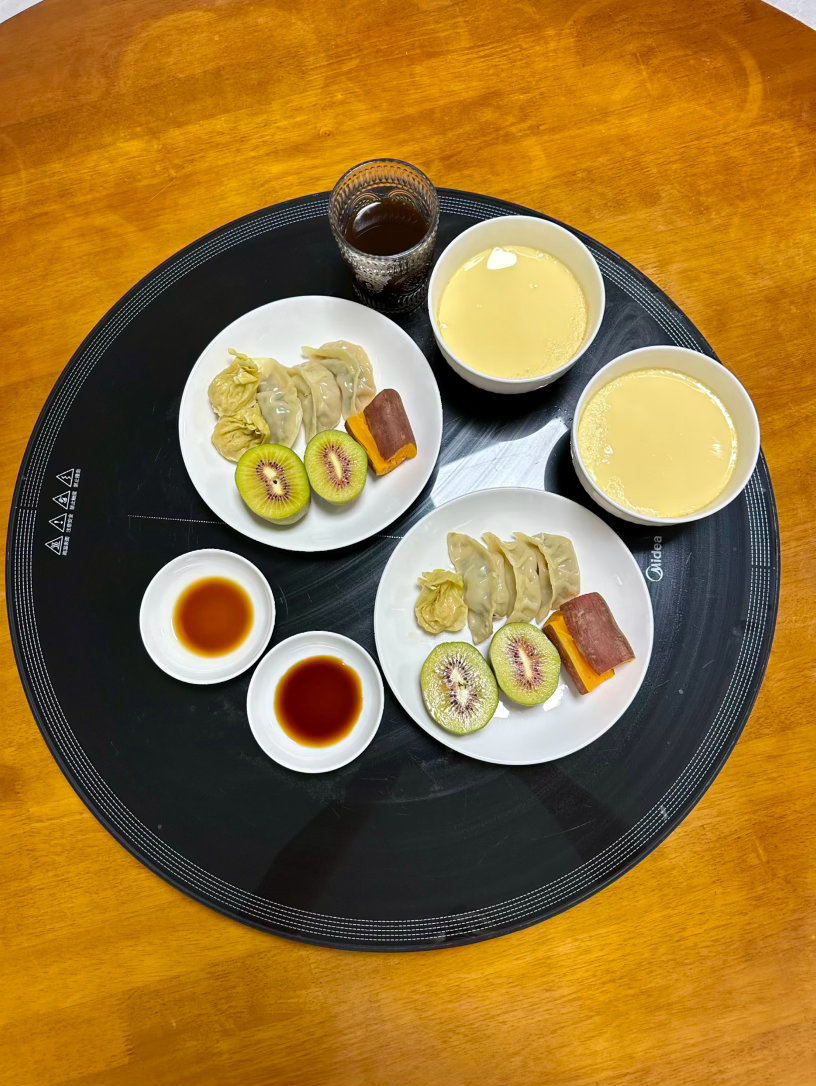 上班族的早饭主打便捷，仪式感摆拍不能少[yeah]  ​​​
