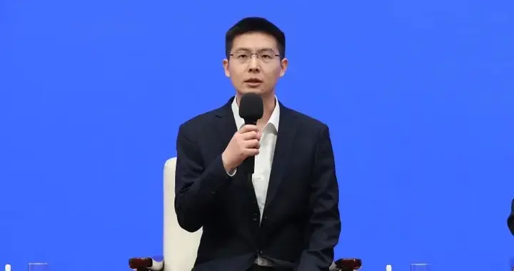 王兴兴，获二等奖