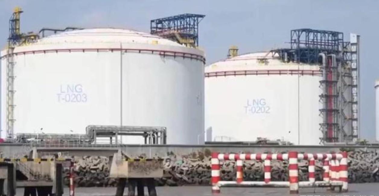 【深度解析】全球警报！中国暂停硫酸出口，谁最受伤？谁能替补？

导语：4月29日