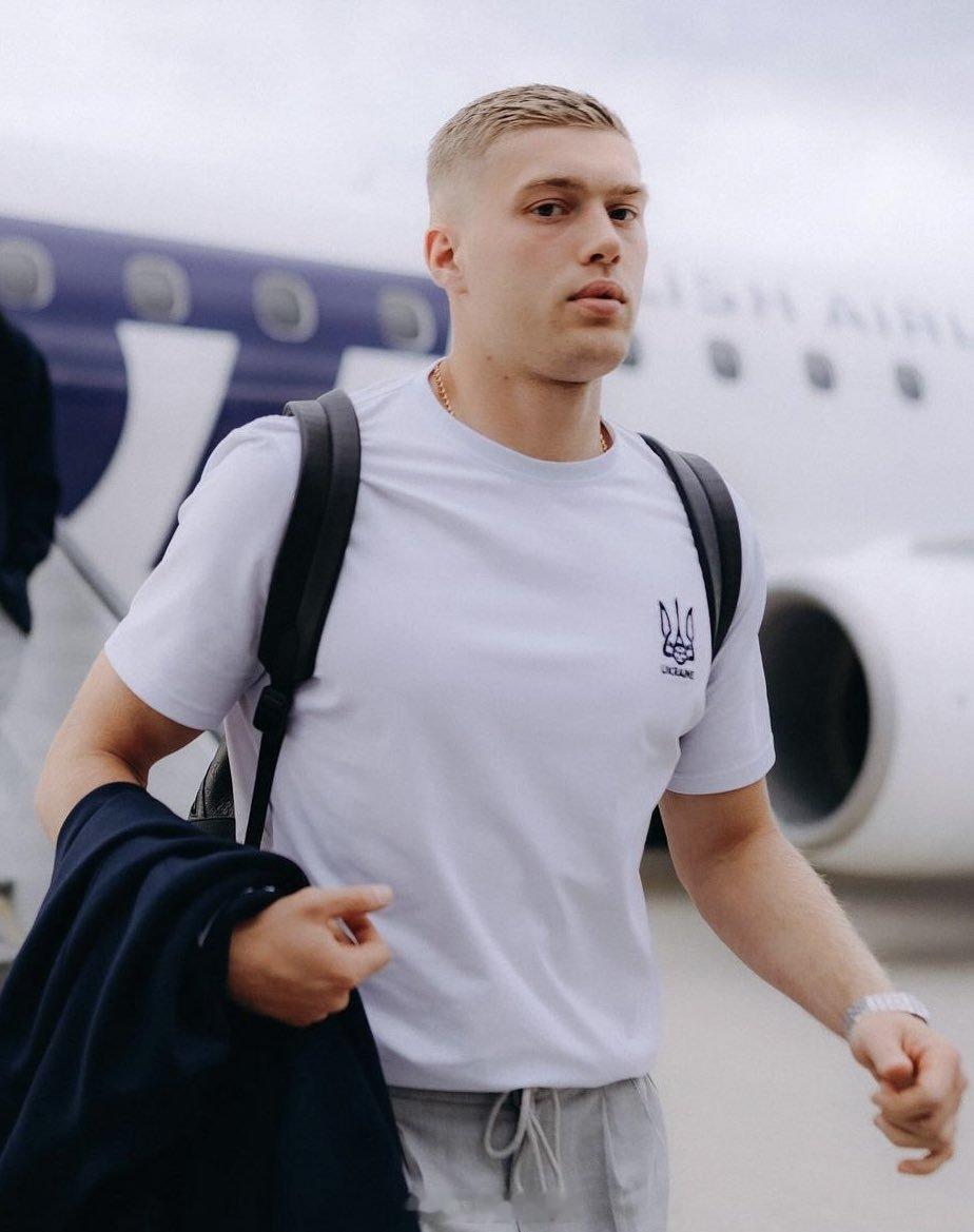 多夫比克今天没有参加训练，已经在赶往马德里了。 ​​​