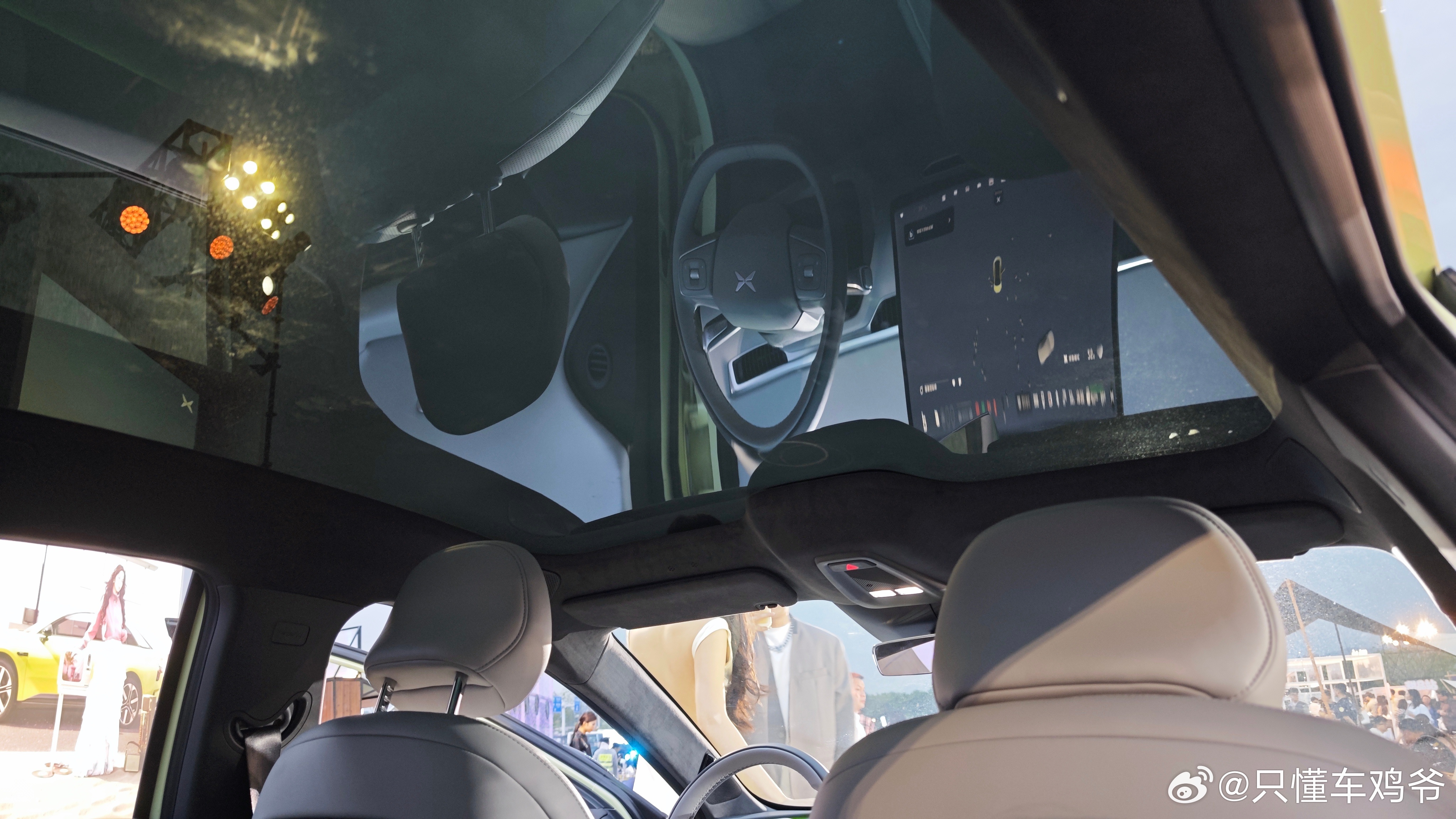 2026款小鹏MONA M03重磅首发权益，以满满诚意让年轻人轻松拥有心仪座驾。