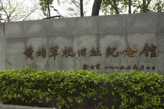 台陆军前司令吴斯怀在赵少康的节目中曾经说了一句耐人寻味的话：我不能说打不赢大陆，