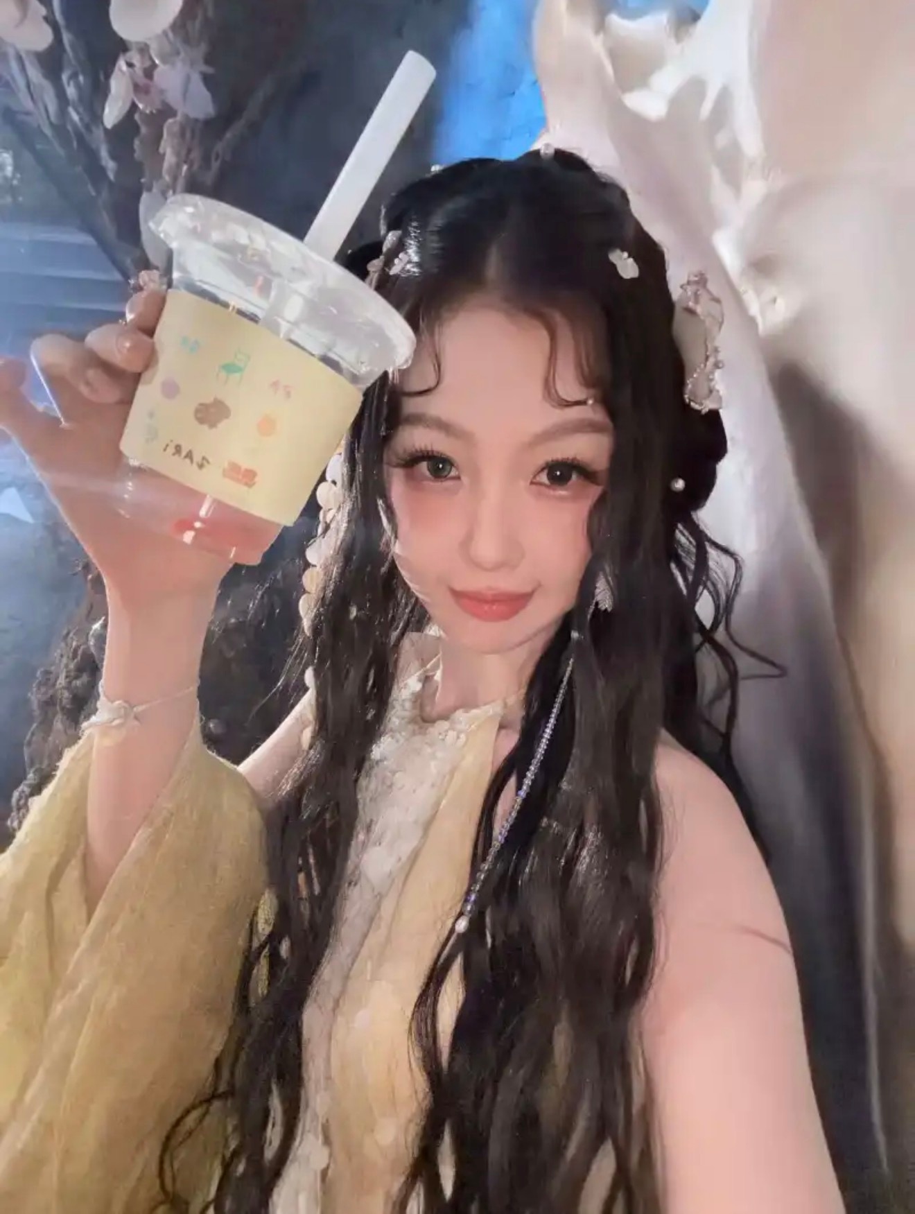 欢迎来到盼神的小家～“是谁收到了今天的爱心应援～啊～原来是我海皇盼盼🤍” ​​