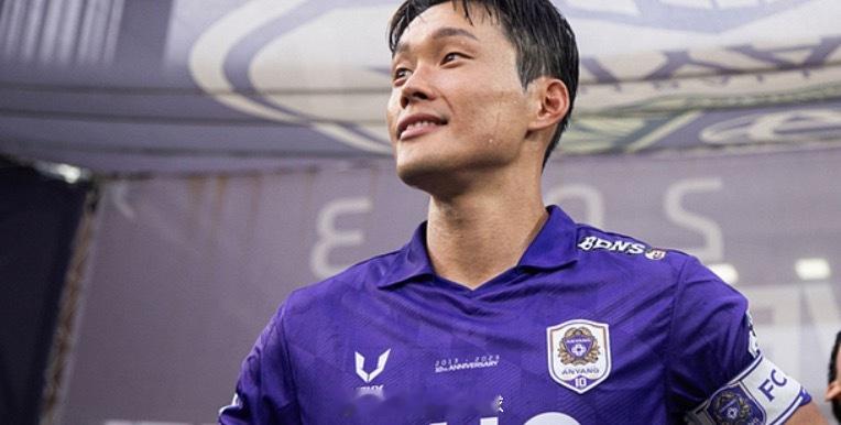 搬运足球情报，给足球爱好者们提供帮助浦项制铁VS安养FC1浦项制铁主力门将黄仁具