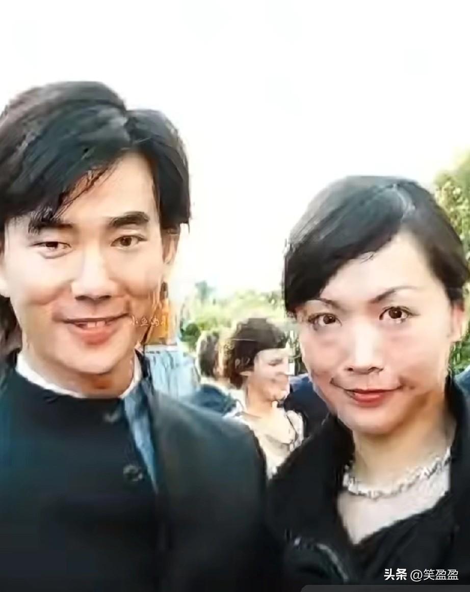 任贤齐与妻子陈则妤（Tina）的爱情故事堪称娱乐圈的模范典范，两人从校园相识相恋