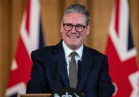 英国首相曾经终于当着全世界的面，把那句心里话给说出来了。他说，中国，是世界三大强