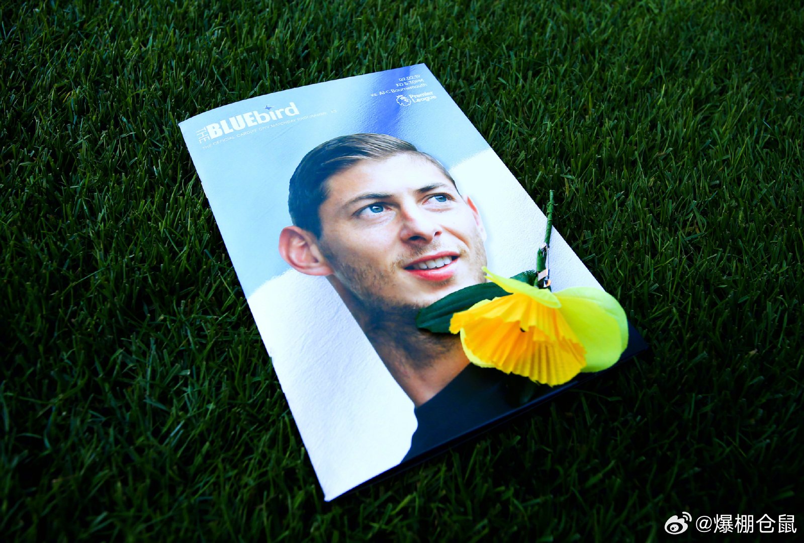 【萨拉案宣判】2019年1月21日，阿根廷前锋萨拉在从南特转会至卡迪夫城后，搭乘