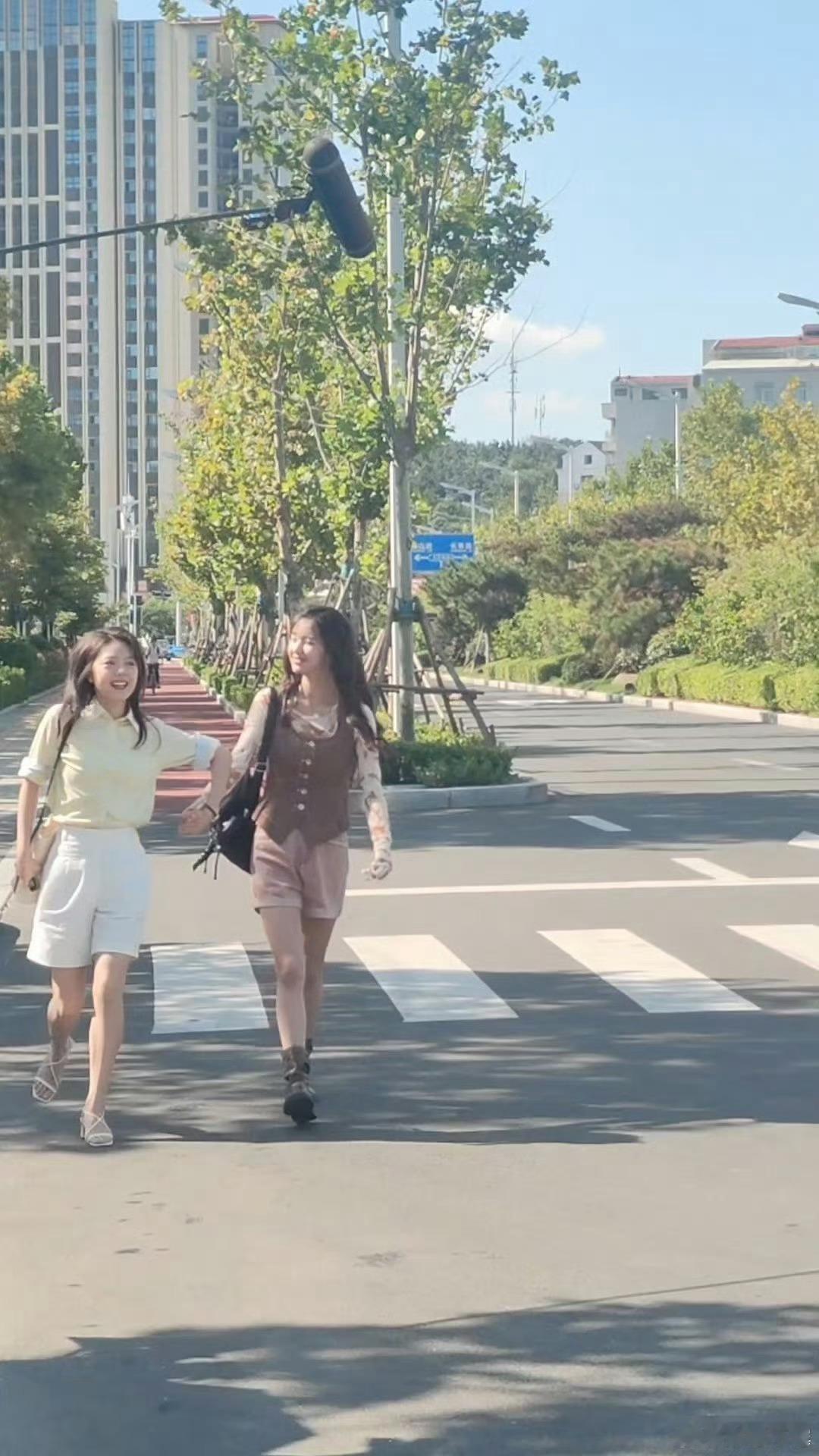 琥珀樱桃路透图有，赵今麦真是青春活力女大学生 ​​​
