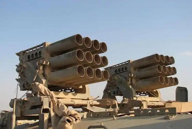 世界上只有两种火箭炮，一种是中国火箭炮，而另一种只能叫火箭炮。为什么把中国火箭炮