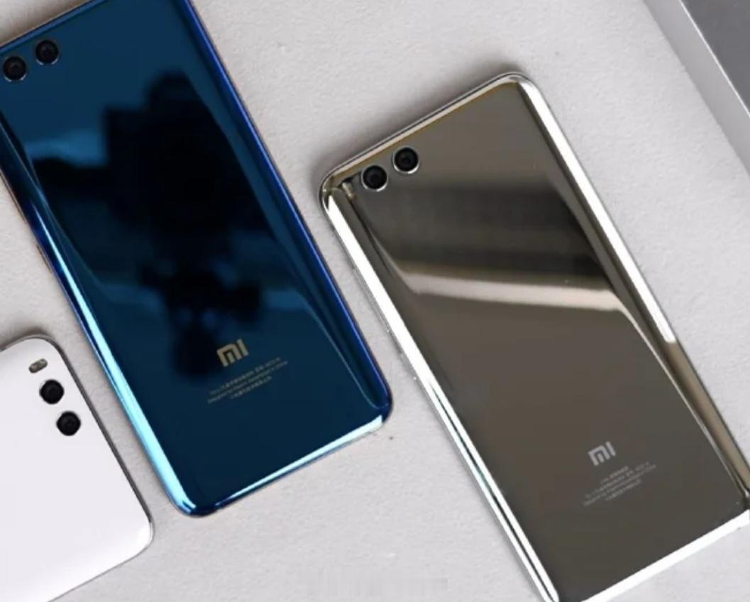 #手机中的钉子户有哪些#印象中的就是小米6和iPhone XS Max小米6的出