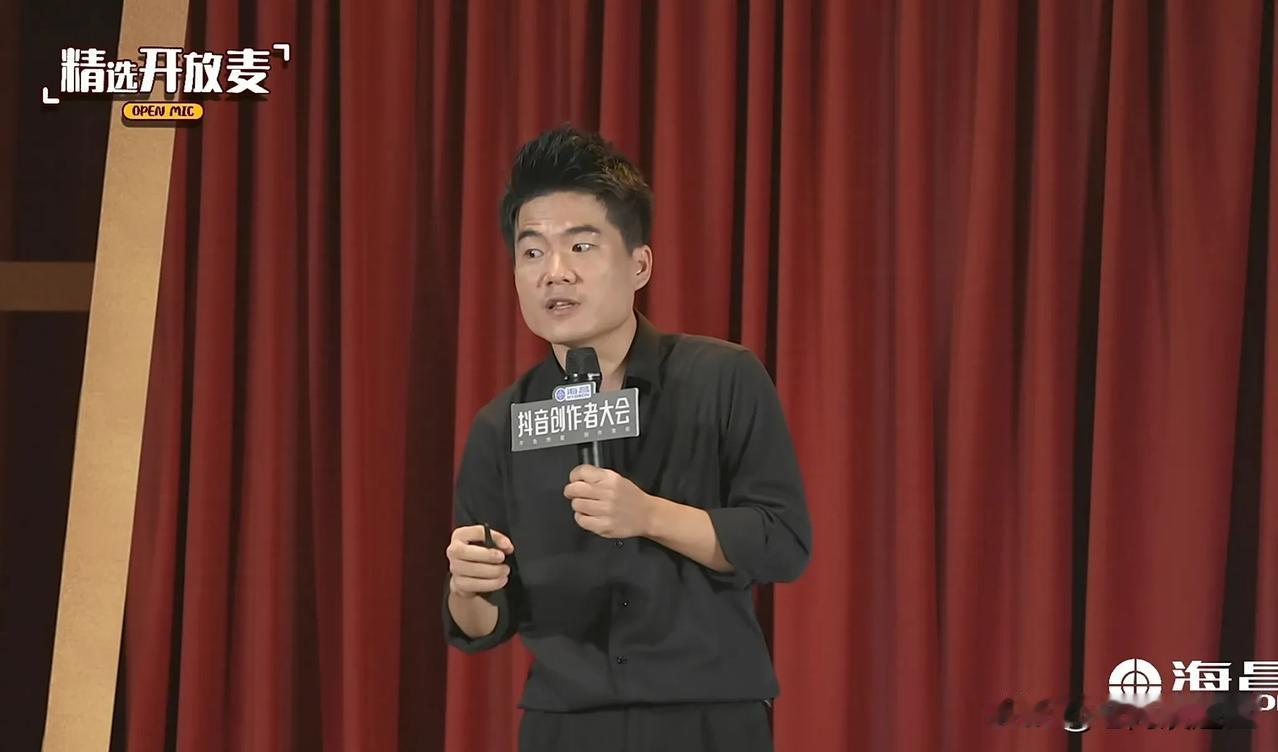 #董宇辉拥有暖评最多的评论区# 
董老师说这是他讲过最尴尬的一次，全场没有任何反