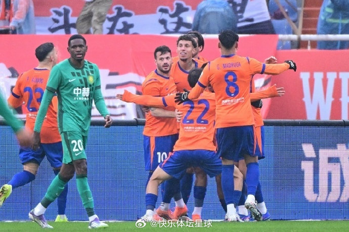 山东泰山创中超主场不败纪录 中超第4轮焦点战，山东泰山主场对阵大连英博，据官方统