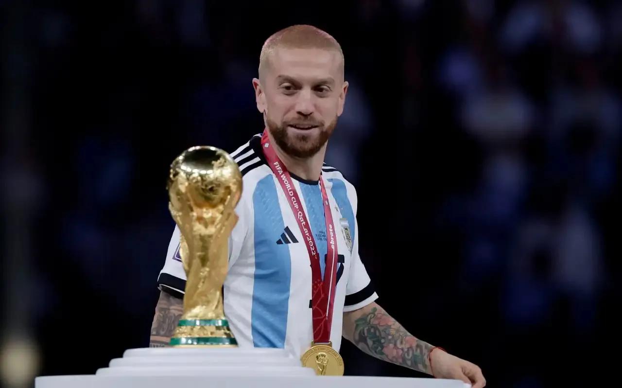 阿根廷世界杯冠军成员戈麦斯因服用兴奋剂一事对阿根廷的世界杯冠军影响不大，因为他是