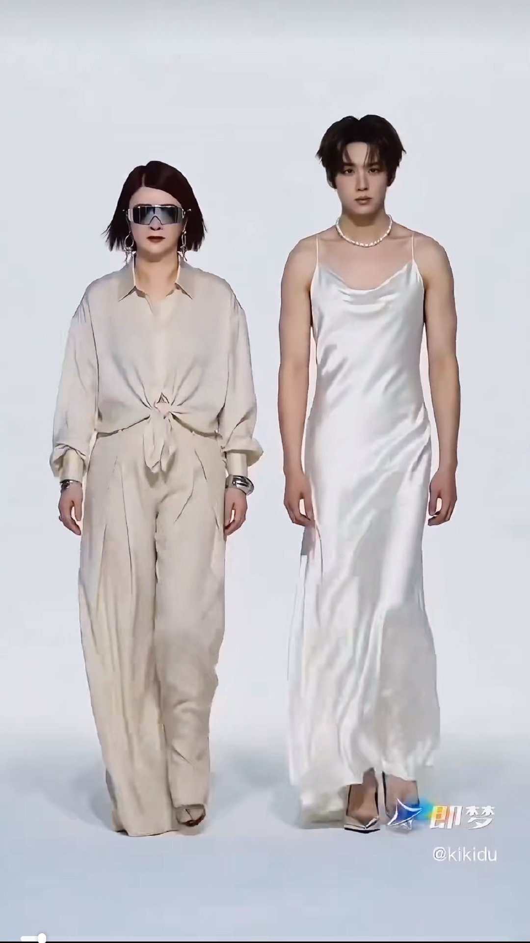 emmmm，天呐，余景天一个好好的大帅哥被杜华整成啥了。。。。。。。