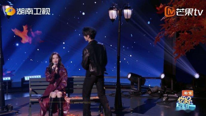 孟子义[超话]孟子义唱歌第一句就没跟上孟子义小猫娇嗔你好星期六 孟姐唱歌失误也萌